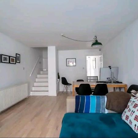 2 Bedroom Canal View, Near Kings Cross & Camden Лондон Екстер'єр фото